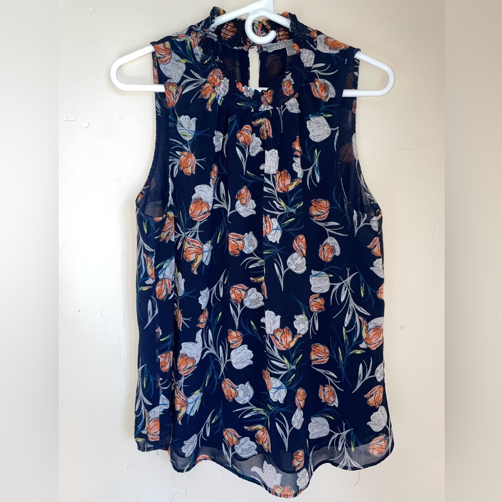 High neck Daniel Rainn top